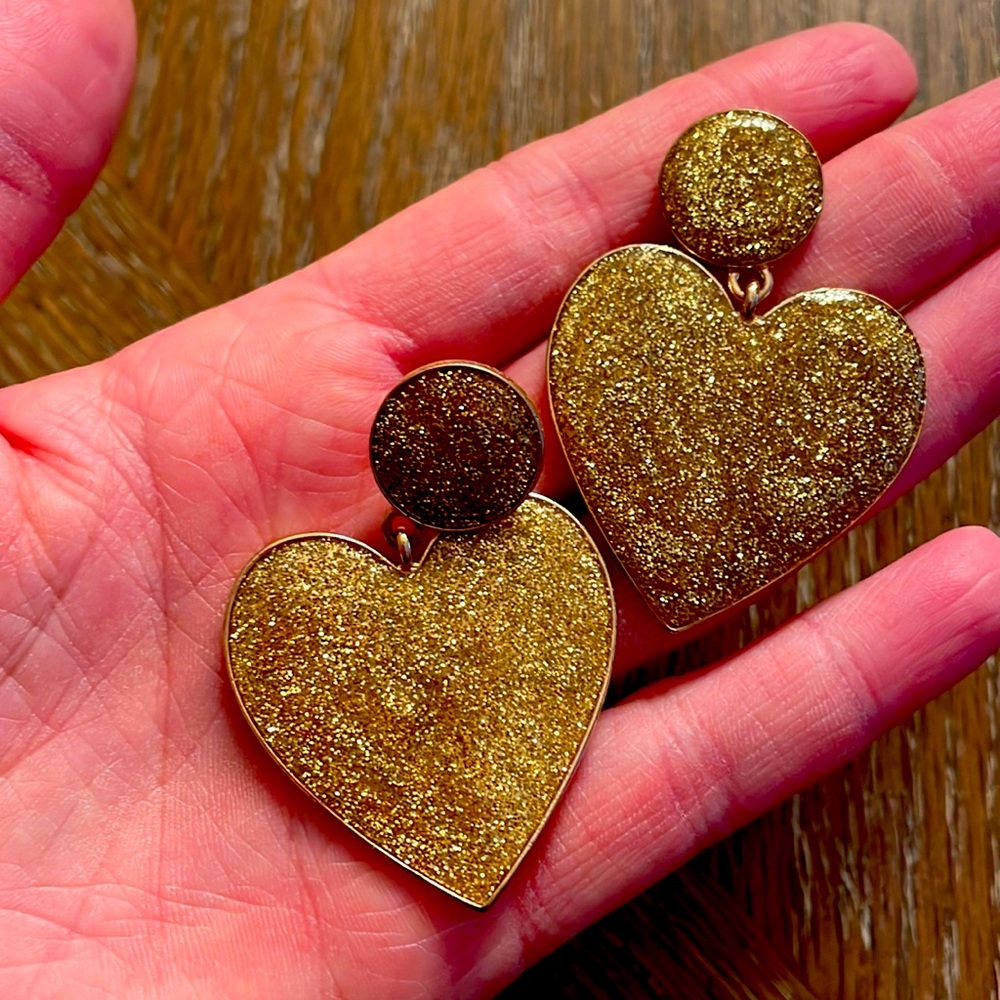 Golden heart glitter earrings